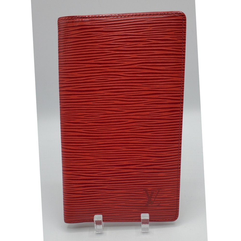 Authentic Preowned LV Epi Bifold Wallet